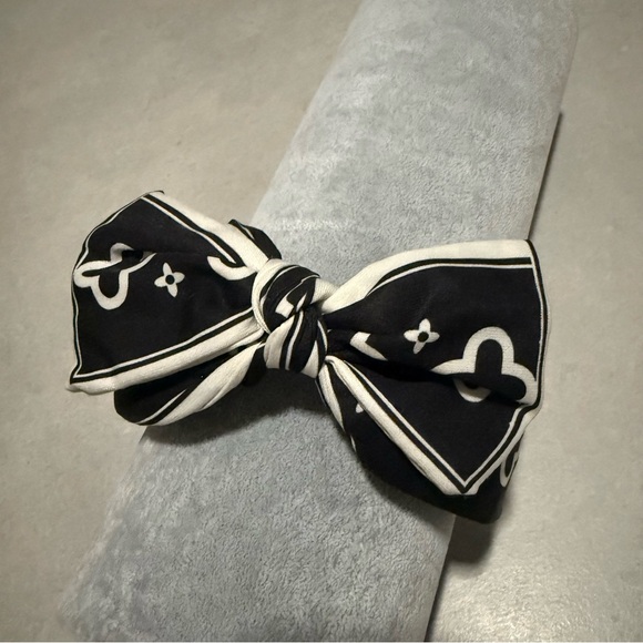 Designer look headband - Picture 3 of 4